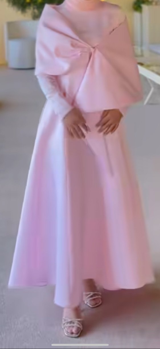 Fiyonklu Uzun Pembe Kadın Abiye Elbise - Görsel 3