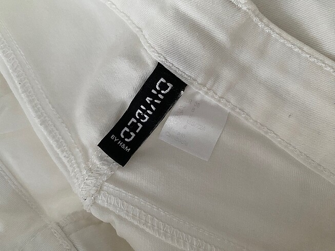 38 Beden beyaz Renk H&M şort