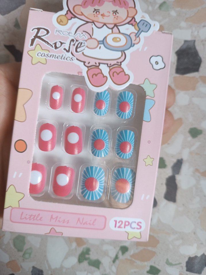 Pastel Renkli 12'li Tırnak Süslemeleri - Görsel 3