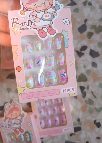 Pastel Renkli 12'li Tırnak Süslemeleri - Görsel 7