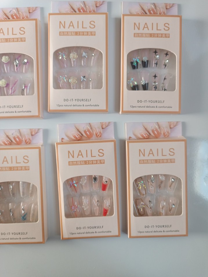 Renkli Kendin Yap Takma tırnak - Görsel 2