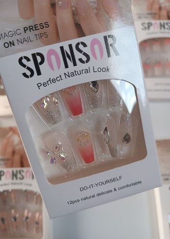 Sponsor Çok Renkli Tırnak Dekorları - Görsel 5