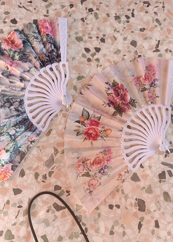 Çiçek Desenli Katlanabilir Yelpazeler - Görsel 6