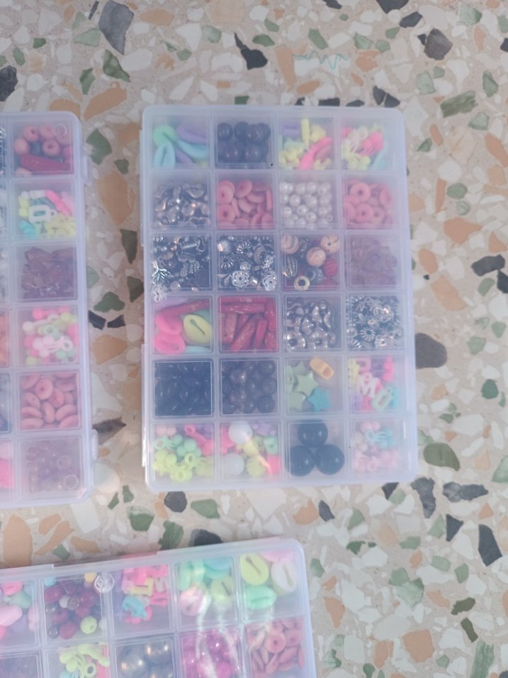 Pastel Çok Renkli kutulu boncuk seti - Görsel 3