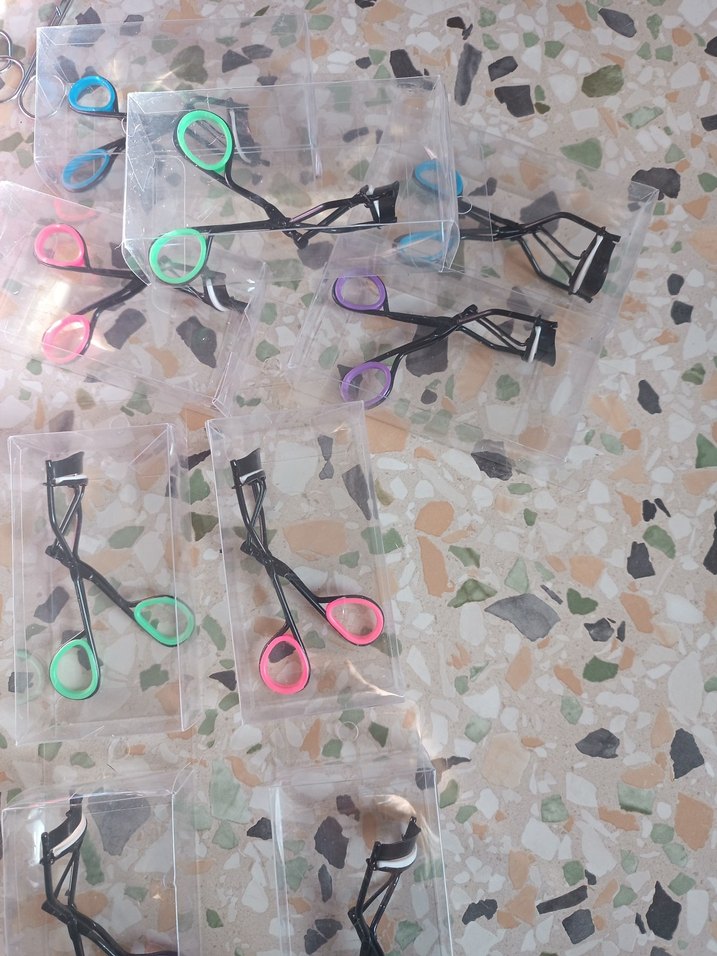 6 adet Renkli Kirpik Kıvırıcı - Görsel 2