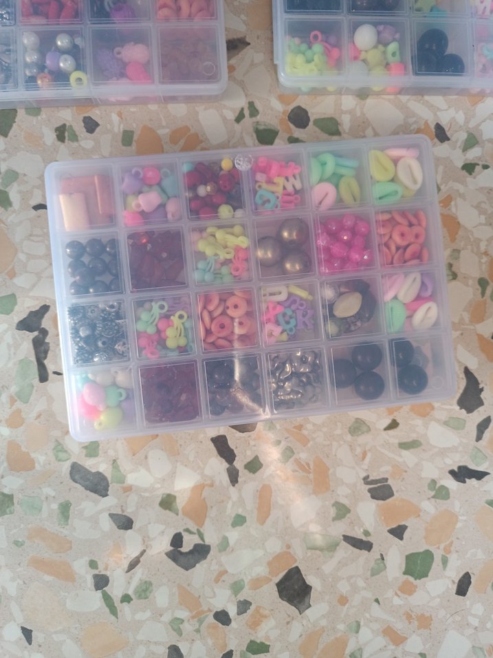 Pastel Renkli büyük kutulu boncuk seti - Görsel 4