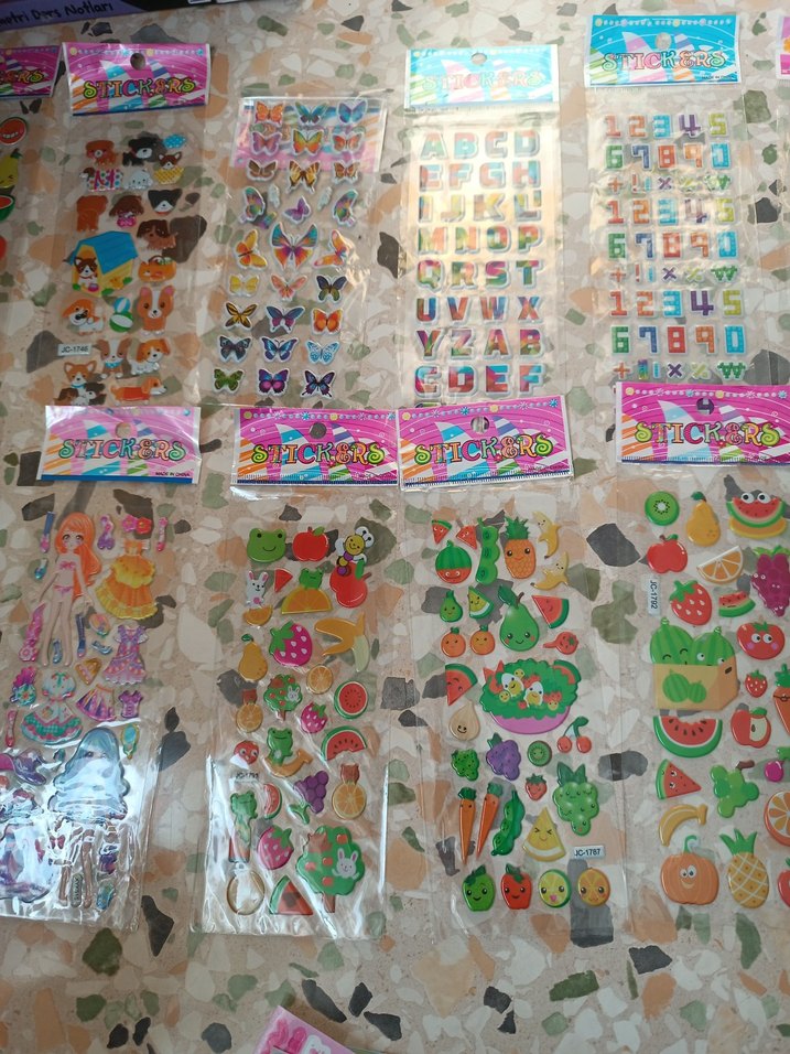 Renkli Çocuk Çıkartmaları Seti - Görsel 2