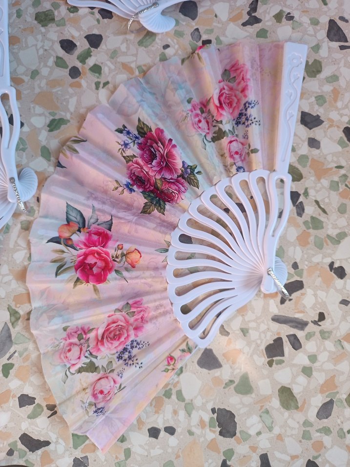 Çiçek Desenli Katlanır Yelpazeler - Görsel 2