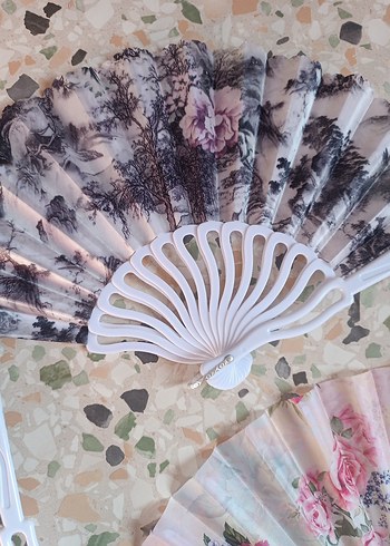 Çiçek Desenli Katlanabilir El Yelpazesi - Görsel 4