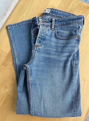 34 Beden mavi Renk Mango jean