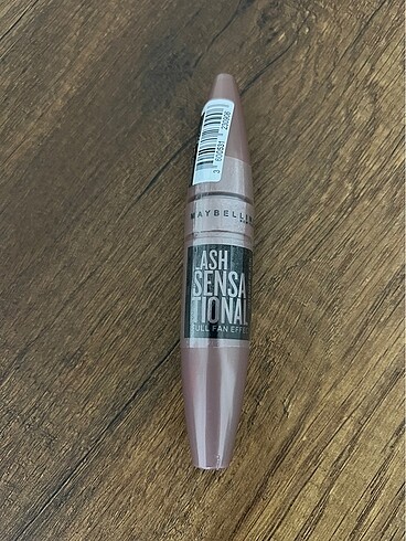 Maybelline New York Lash Sensational Yelpaze Etkili Intense Blac