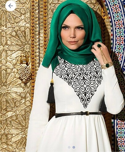 Muslima Wear Beyaz işlemeli elbise