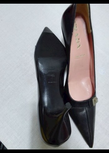 40 Beden siyah Renk Prada Siyah Deri Stiletto Tokalı Kadın Ayakkabı