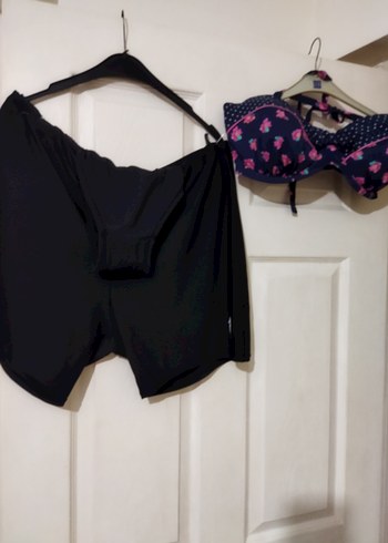Diğer Pembe Desensiz Mini Bikini Takımı kombin edilmistir