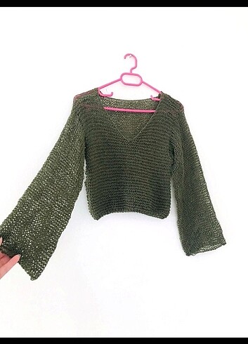 Stradivarius Haki crop