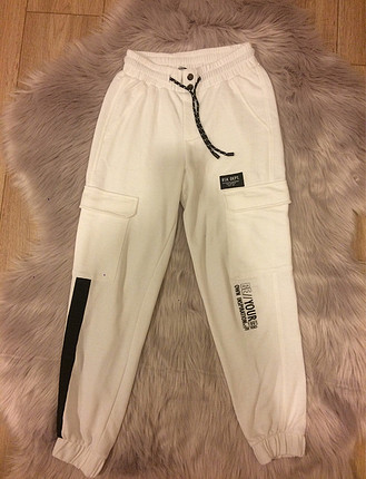 Bershka - jogger beyaz eşofman 