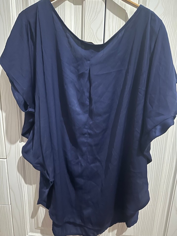 Lacivert V Yakalı Salaş Kadın Bluz - Görsel 2