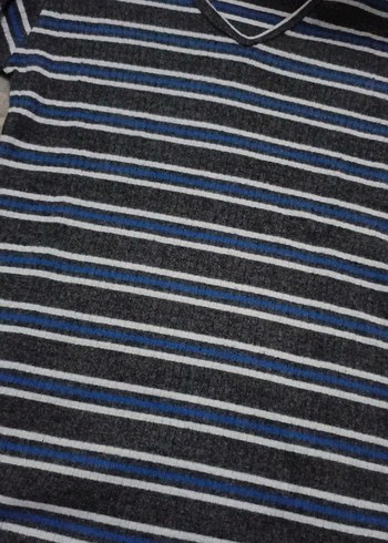 V Yaka Gri Çizgili Kadın Triko - Görsel 5