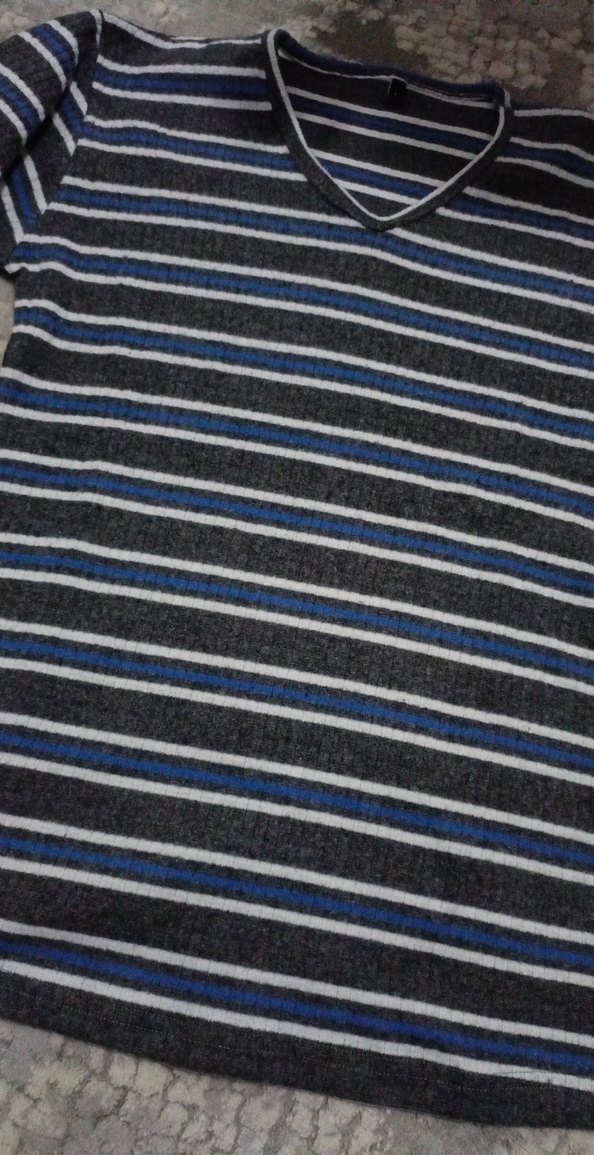 V Yaka Gri Çizgili Kadın Triko - Görsel 5