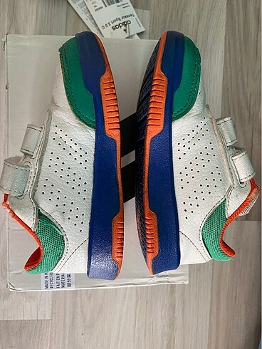 Adidas Orjinal 24 no adidas ve 23,5 adisas iki ayakkabı