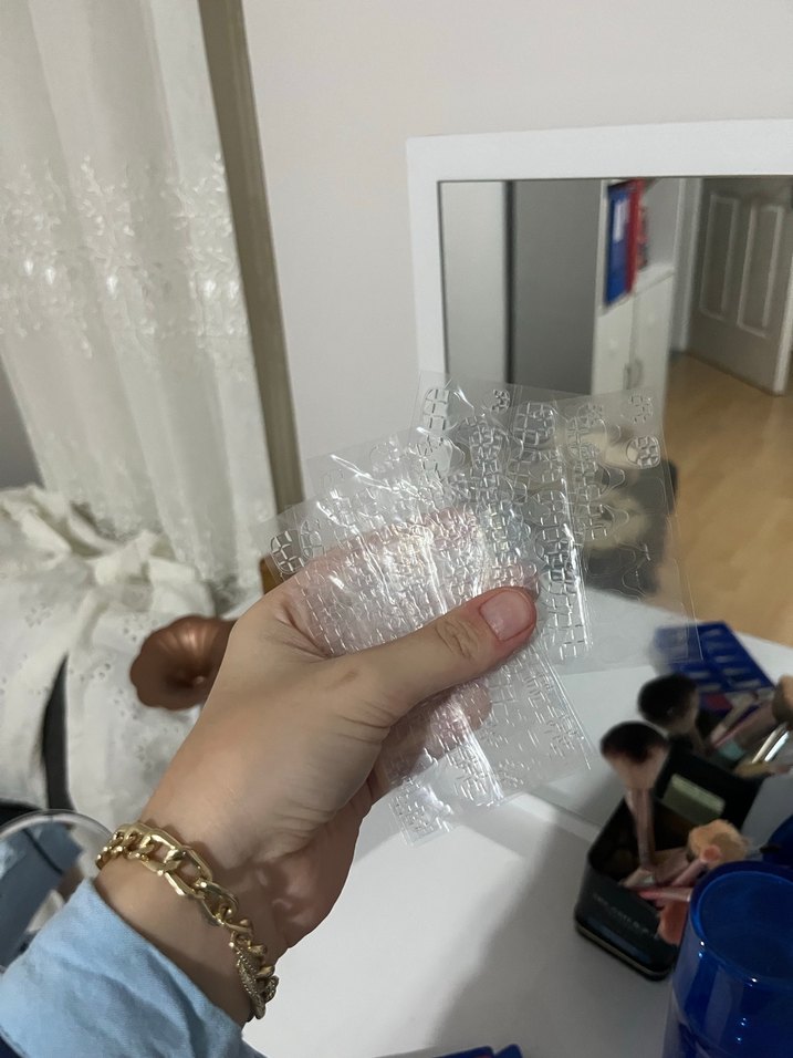 Takma tırnak ve yapıştırıcı bant seti - Görsel 3