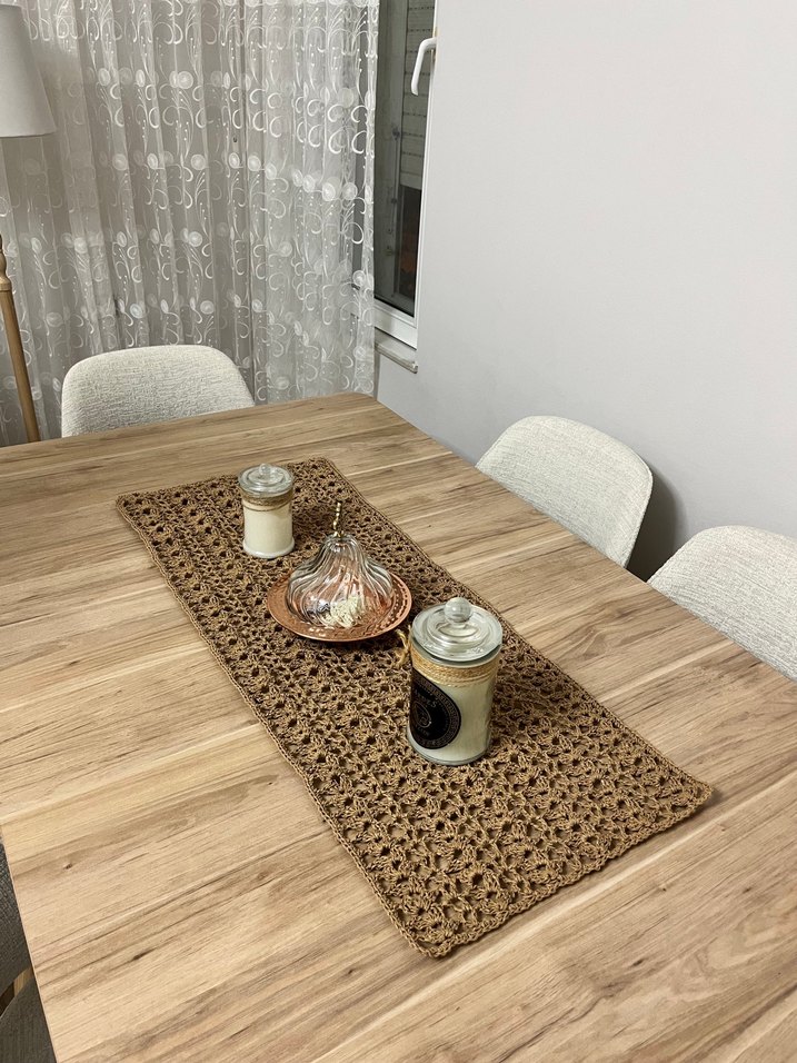 Doğal Tonlarda El Örgüsü Masa Örtüsü — görsel 3/5
