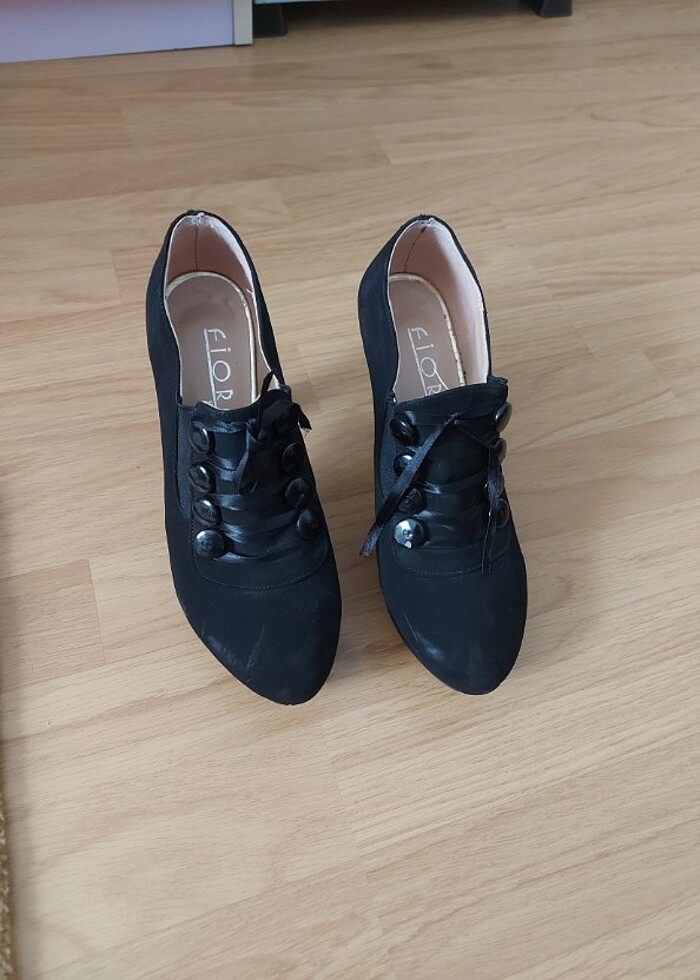 Siyah topuklu ayakkabı  - Görsel 3