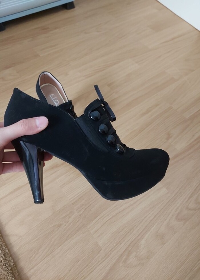 Siyah topuklu ayakkabı  - Görsel 4