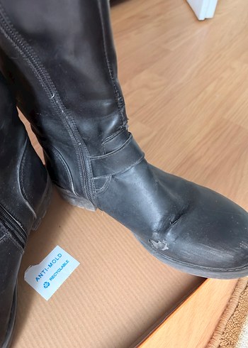 Siyah Deri Tokalı Dizüstü Kadın Çizme - Görsel 3