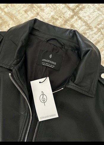Stradivarius Siyah Deri Ceket - Görsel 2