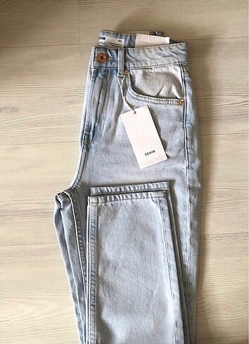 Mom Jean