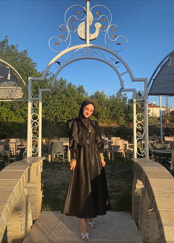 Siyah Uzun Kollu Gotik Kadın Elbise