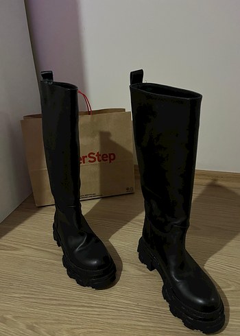 38 Beden Siyah Diz Boyu Lastik Çizme Stiletto Topuklu