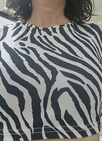 m Beden beyaz Renk Zebra desen crop