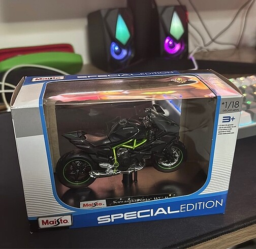 Kawasaki Ninja H2R 1/18 Metal Model