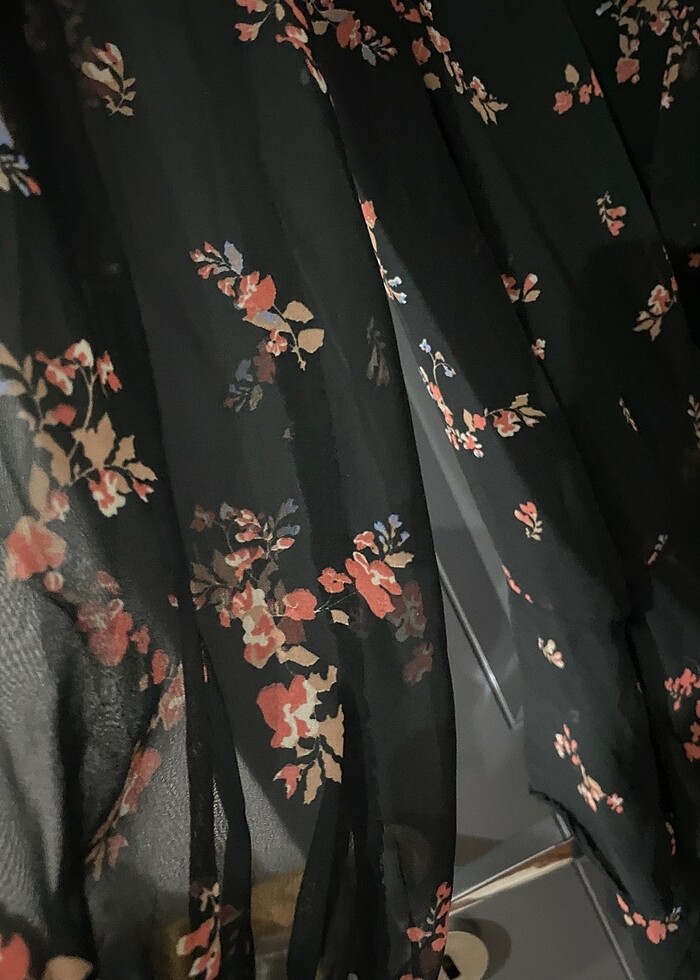 Şifon çiçekli mini elbise - Görsel 3