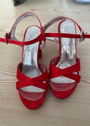 Kına ayakkabısı - Görsel 2