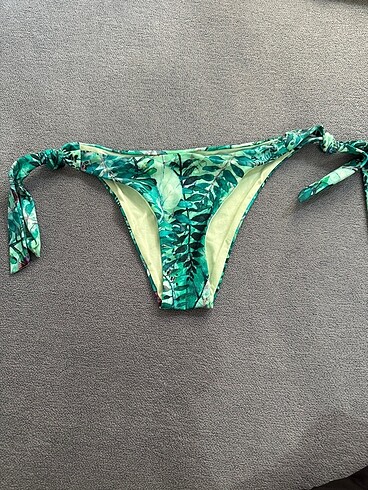 Penti bikini altı