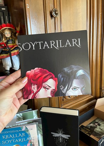  Beden Renk Krallar ve Soytarıları - N.G. Kabal