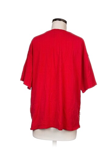 xxl Beden Defacto T-shirt %70 İndirimli.