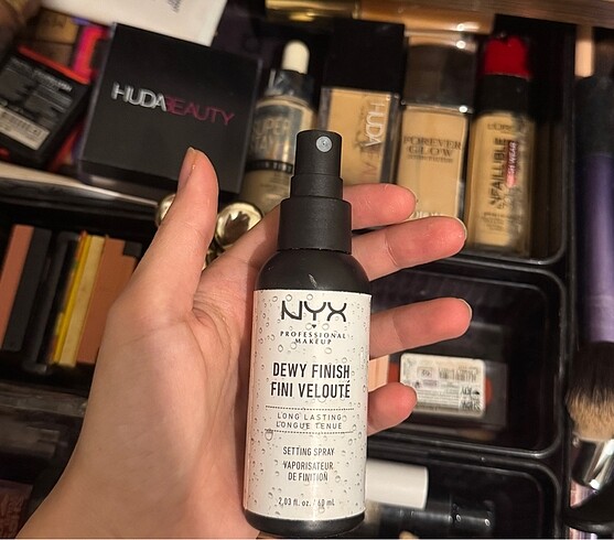 Nyx sabitleme spreyi