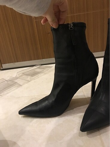 39 Beden Zara bot
