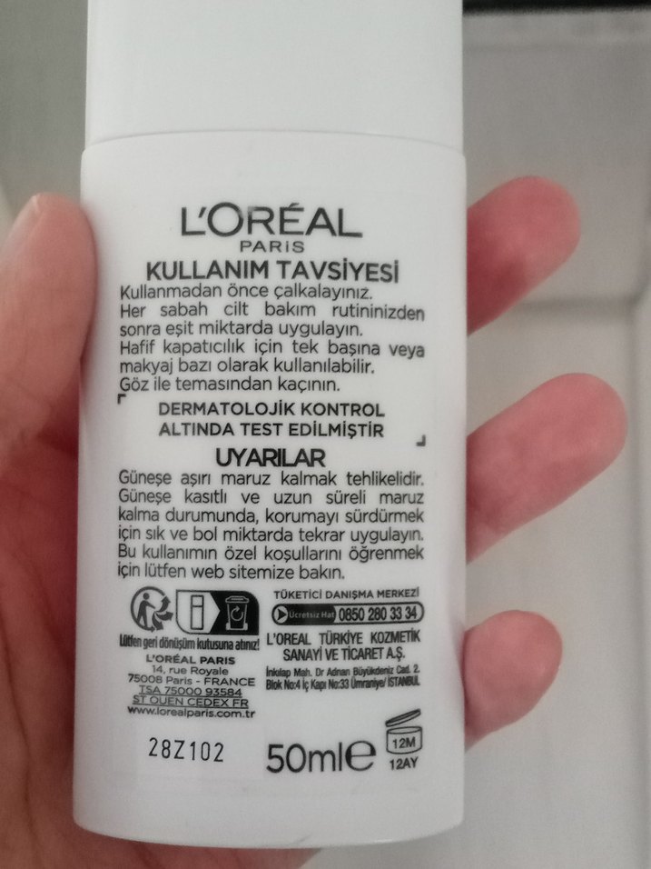 L'Oréal Paris Bright Reveal SPF 50 Güneş Kremi - Görsel 2