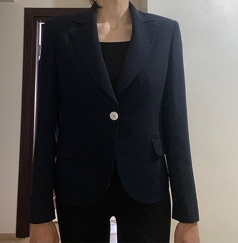 Siyah vatkalı ceket