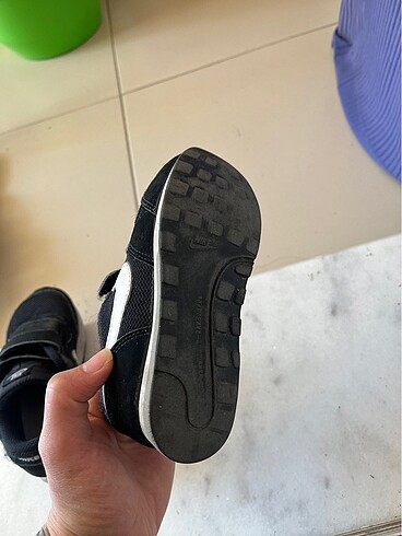 27 Beden siyah Renk Nike ayakkabı