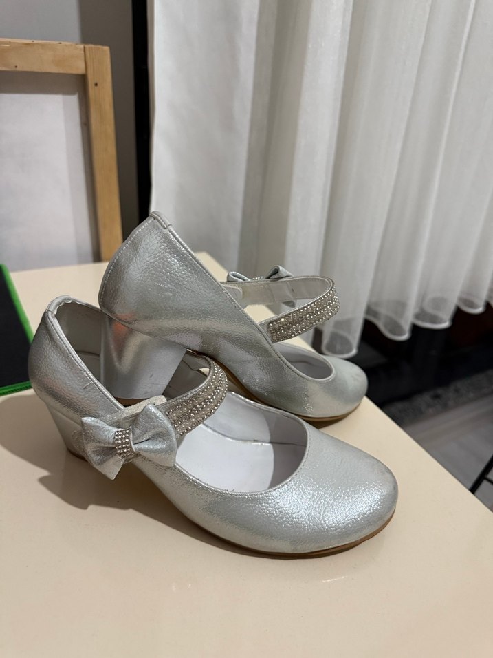 Kız Çocuk Beyaz Tokalı Babet - Görsel 4