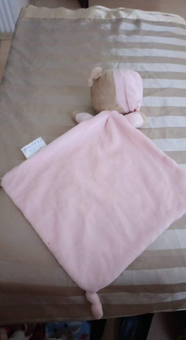 Pembe Nakışlı Bebek Uyku Arkadaşı - Görsel 3