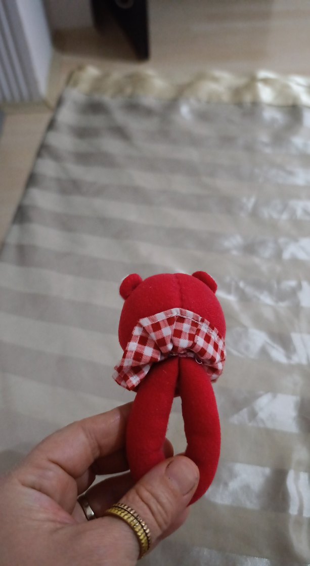 Kırmızı Ayıcık Peluş Oyuncak çıngırak - Görsel 2