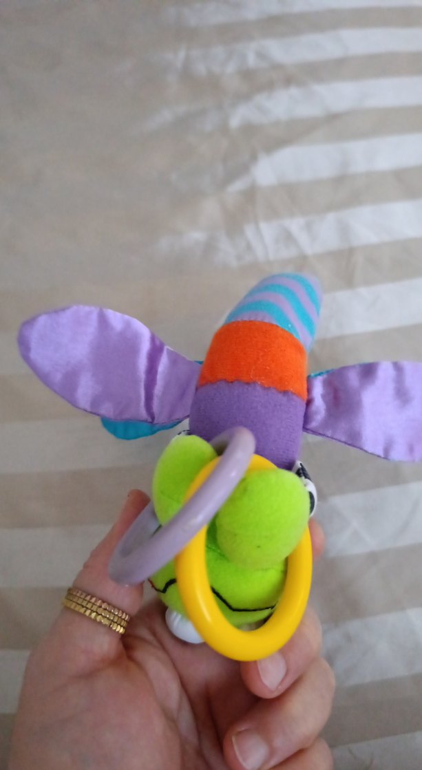 Renkli Diş Kaşıyıcı ve Çıngırak Oyuncak - Görsel 3