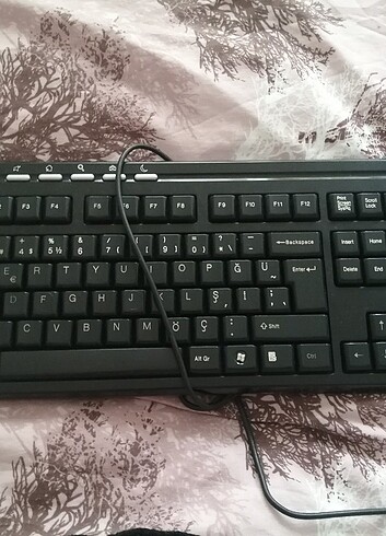Diğer A4tech kr-73 klavye